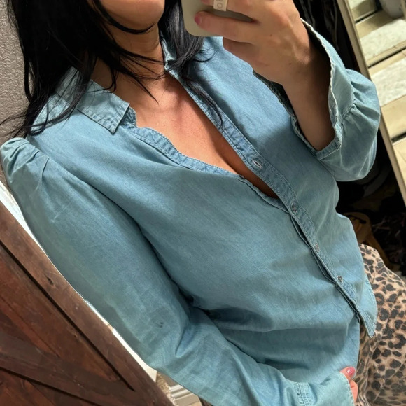 PAIGE Tops - PAIGE puff sleeve button up denim women’s